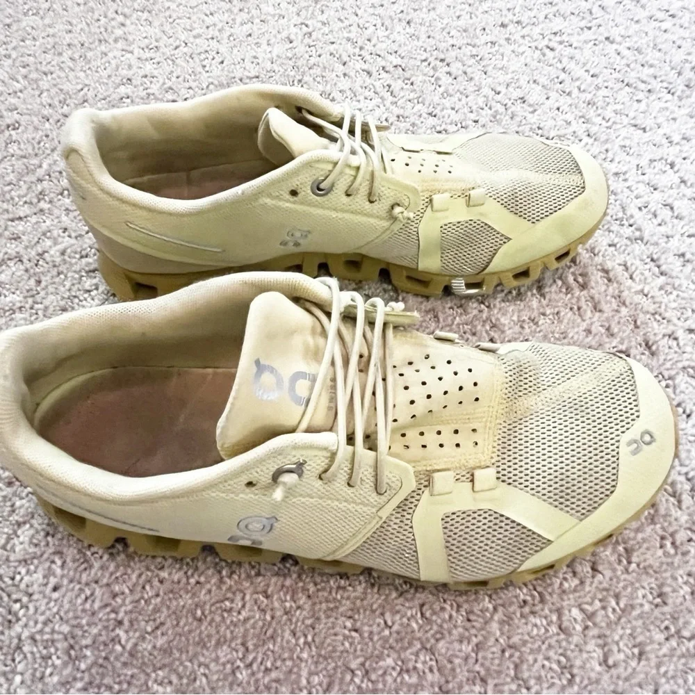 ON Cloud 5 Running Women Mesh Sneakers Sz 8.5 Green Swiss Molded Heel Comfort